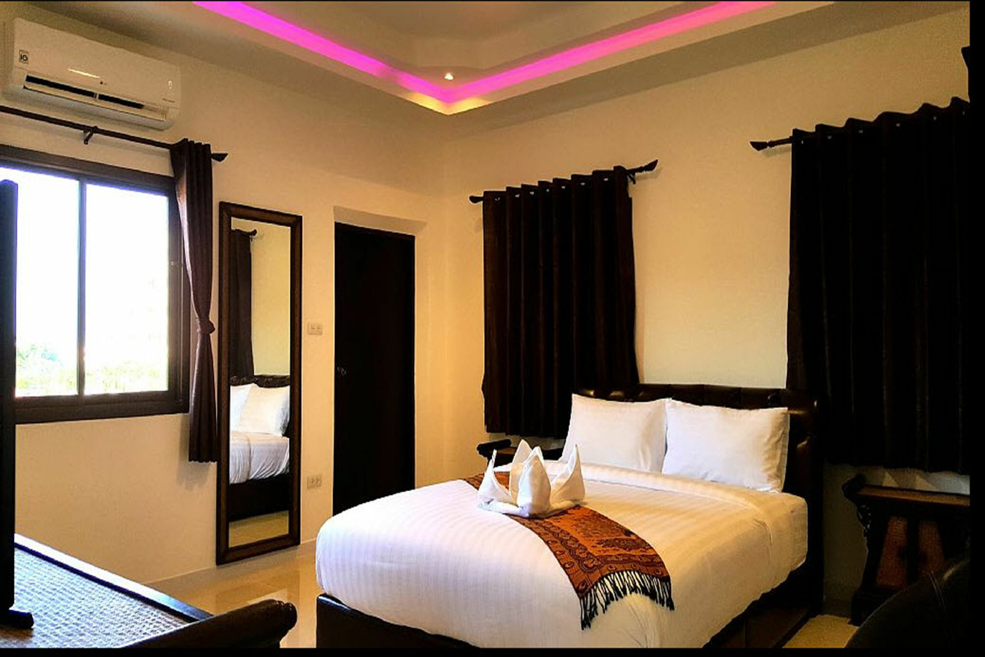Hideland - The Luxury Tropical Villa 파타야 외부 사진