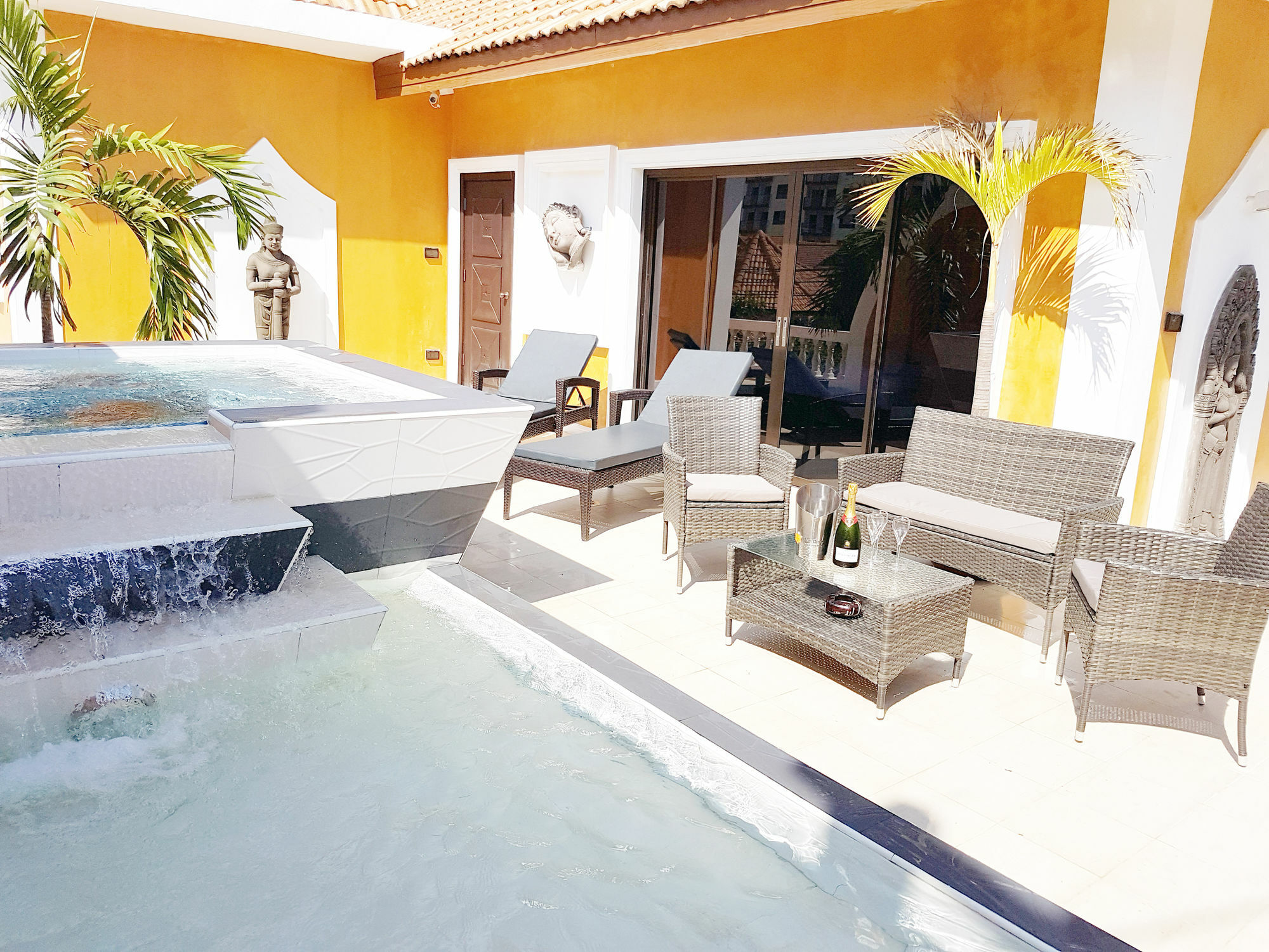 Hideland - The Luxury Tropical Villa 파타야 외부 사진