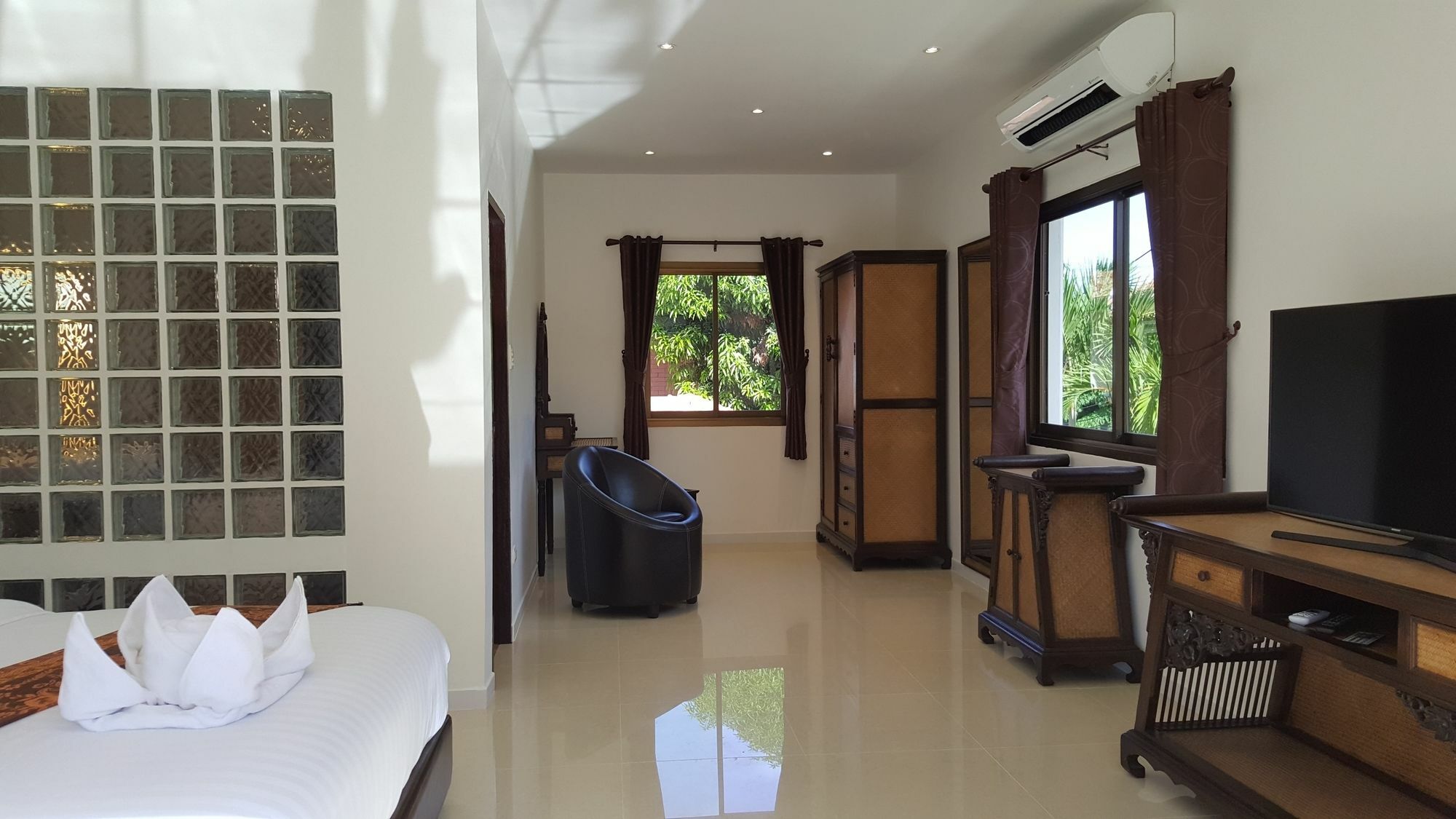 Hideland - The Luxury Tropical Villa 파타야 외부 사진